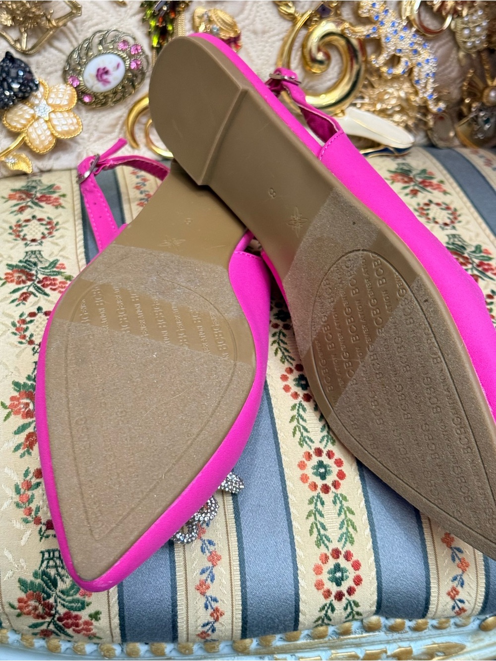 New Embellished Fuchsia Satin Bag & Pointed Slingback Flats Set - Picture 6 of 8